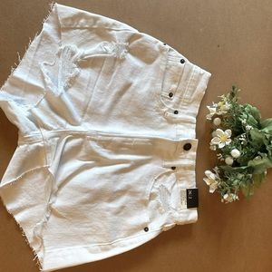 Abercrombie & Fitch High Rise shorts